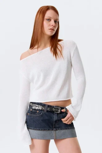 Locker sitzender Strickpullover mit U-Boot-Ausschnitt – Weiß