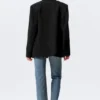 Locker sitzender Zweireiher-Blazer aus Leinenmischung – Schwarz