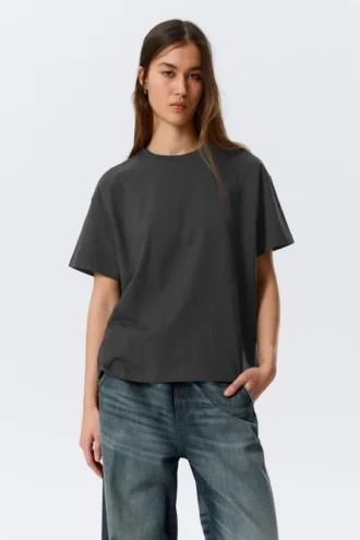Locker sitzendes, kastenförmiges Baumwoll-T-Shirt – Dunkelgrau