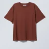 Locker sitzendes, kastenförmiges Baumwoll-T-Shirt – Rostrot Locker sitzendes, kastenförmiges Baumwoll-T-Shirt – Rostrot