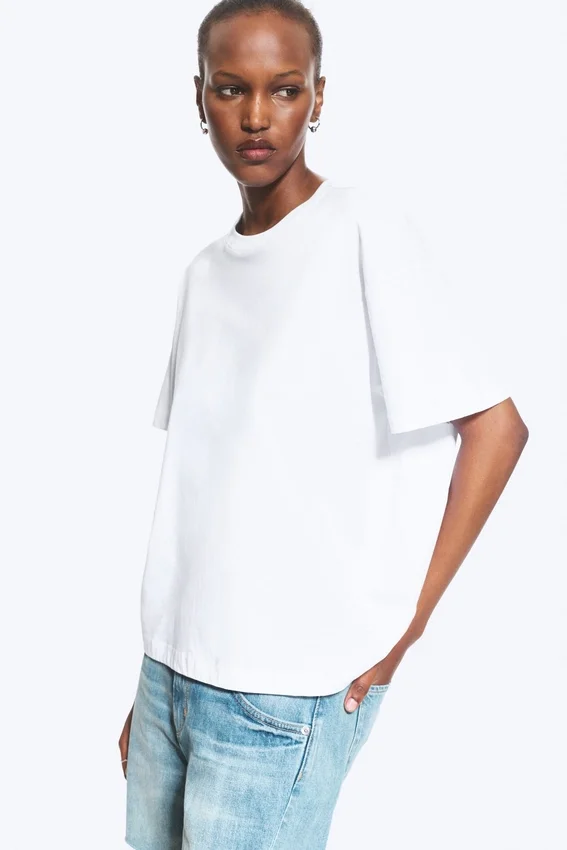 Locker sitzendes, kastenförmiges Baumwoll-T-Shirt – Weiß Locker sitzendes, kastenförmiges Baumwoll-T-Shirt – Weiß