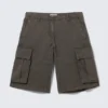 Lockere Cargo-Shorts mit niedriger Leibhöhe – gewaschen, dunkelgrau Lockere Cargo-Shorts mit niedriger Leibhöhe – gewaschen, dunkelgrau