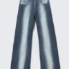 Lockere Straight-Jeans mit normaler Passform – Blue Spray | Cheap Monday Gb Lockere Straight-Jeans mit normaler Passform – Blue Spray | Cheap Monday Gb