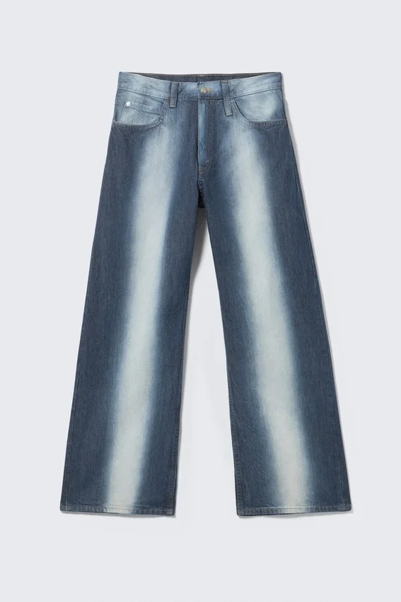 Lockere Straight-Jeans mit normaler Passform – Blue Spray | Cheap Monday Gb Lockere Straight-Jeans mit normaler Passform – Blue Spray | Cheap Monday Gb