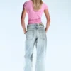 Lockere Straight-Jeans mit normaler Taillenhöhe – Hellblau | Cheap Monday GB Lockere Straight-Jeans mit normaler Taillenhöhe – Hellblau | Cheap Monday GB