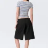 Lockere, tief sitzende Dreiviertel-Anzugshorts – Schwarz Lockere, tief sitzende Dreiviertel-Anzugshorts – Schwarz