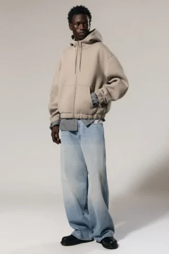 Lockerer Scuba-Kapuzenpullover mit hohem Kragen und Reißverschluss – Light Dusty Mole