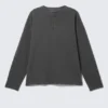Lockeres Langarm-Henley-T-Shirt – Dunkelgrau Lockeres Langarm-Henley-T-Shirt – Dunkelgrau