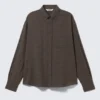 Lockeres, strukturiertes Button-Down-Hemd – Dunkelbraun kariert Lockeres, strukturiertes Button-Down-Hemd – Dunkelbraun kariert