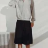 Lose Anzugshorts mit mittlerer Leibhöhe – Schwarz Lose Anzugshorts mit mittlerer Leibhöhe – Schwarz