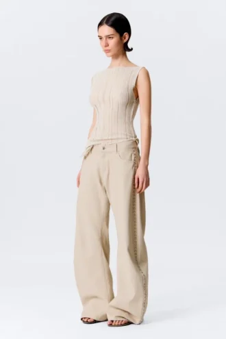 Lose Ballonhose mit niedriger Leibhöhe und Nieten – Beige