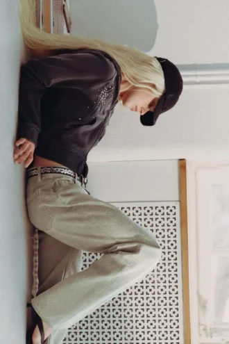 Lose Bootcut-Hose mit niedriger Leibhöhe – Light Mole
