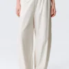 Lose Pull-On-Hose mit niedriger Leibhöhe – Hellbeige Lose Pull-On-Hose mit niedriger Leibhöhe – Hellbeige