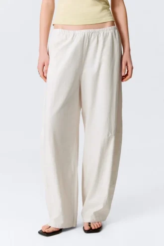 Lose Pull-On-Hose mit niedriger Leibhöhe – Hellbeige