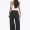 Lose sitzende Anzughose mit niedriger Taille – schwarz, Nadelstreifen Lose sitzende Anzughose mit niedriger Taille – schwarz, Nadelstreifen