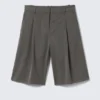 Lose sitzende Anzugshorts mit Falten und niedriger Leibhöhe – Dunkelgrau – Fischgrätmuster Lose sitzende Anzugshorts mit Falten und niedriger Leibhöhe – Dunkelgrau – Fischgrätmuster