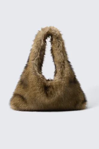 Lässige Umhängetasche aus Kunstfell – Beige