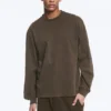 Lässiges Langarm-T-Shirt – Dunkelbraun Lässiges Langarm-T-Shirt – Dunkelbraun