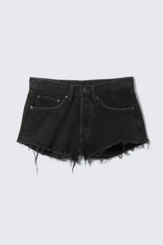 Maia Mid Rise Denim Hot Pants – Tuned Black – Schwarz