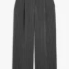 Maßgeschneiderte Hose mit niedriger Taille und weitem Bein – Grau, Nadelstreifen Maßgeschneiderte Hose mit niedriger Taille und weitem Bein – Grau, Nadelstreifen