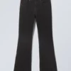 Mercury Mid Rise Relaxed Bootcut Jeans – Black Rinse – Schwarz Mercury Mid Rise Relaxed Bootcut Jeans – Black Rinse – Schwarz