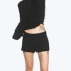 Mini-Anzug-Shorts mit niedriger Taille – Schwarz Mini-Anzug-Shorts mit niedriger Taille – Schwarz