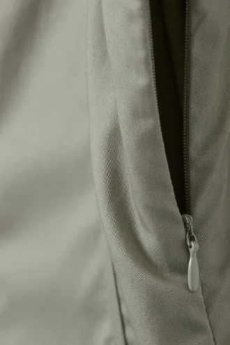 Mini-Kleid aus Twill mit Falten und Bindebändern – Hellkhaki-Grün