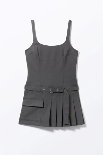 Mini-Kleid mit Gürtel und Faltenrock – Dunkelgrau