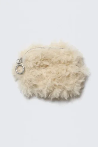 Mini-Reißverschlusstasche aus Kunstfell – Beige