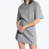 Mini-T-Shirt-Kleid mit Nieten – Grau meliert – Nieten Mini-T-Shirt-Kleid mit Nieten – Grau meliert – Nieten
