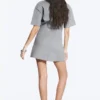 Mini-T-Shirt-Kleid mit Nieten – Grau meliert – Nieten Mini-T-Shirt-Kleid mit Nieten – Grau meliert – Nieten