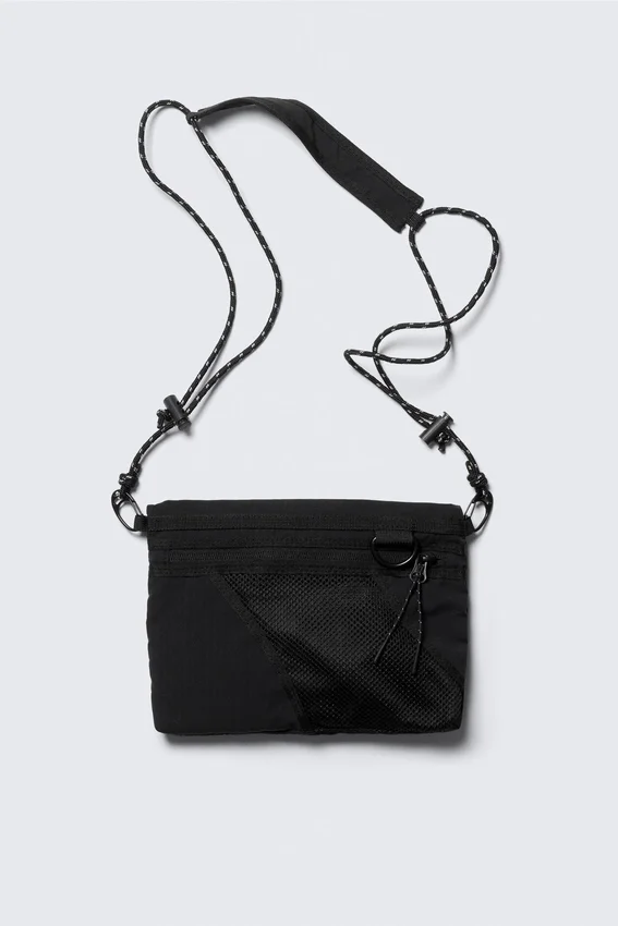 Mini-Utility-Umhängetasche – Schwarz Mini-Utility-Umhängetasche – Schwarz