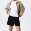 Mini-Wickelrock aus Wildleder – Schwarz Mini-Wickelrock aus Wildleder – Schwarz