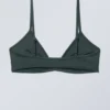 Minimalistisches Bikini-Oberteil – Dunkelgrün Minimalistisches Bikini-Oberteil – Dunkelgrün