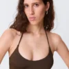 Minimalistisches Neckholder-Bikini-Oberteil – Dunkelbraun Minimalistisches Neckholder-Bikini-Oberteil – Dunkelbraun