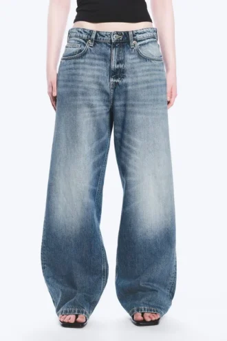 Missy Low-Rise-Jeans mit lockerer, gerader Passform – Blue Horses – Mittelblau