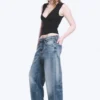 Missy Low-Rise-Jeans mit lockerer, gerader Passform – Blue Horses – Mittelblau