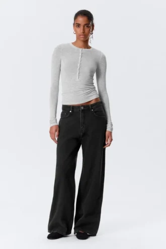Missy Low Rise Loose Straight Jeans – Tuned Black – Schwarz