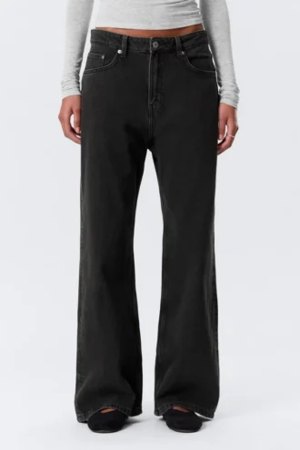 Missy Low Rise Loose Straight Jeans – Tuned Black – Schwarz