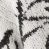 Mit Print verzierter Strickpullover aus Wollmischung – Weiß – Schwarzes Muster Mit Print verzierter Strickpullover aus Wollmischung – Weiß – Schwarzes Muster