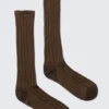 Mittelhohe Socken mit grober Rippenstrickung – Dunkelbraun meliert Mittelhohe Socken mit grober Rippenstrickung – Dunkelbraun meliert