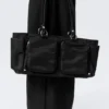 Mittlere Umhängetasche mit Taschen – Schwarz Mittlere Umhängetasche mit Taschen – Schwarz