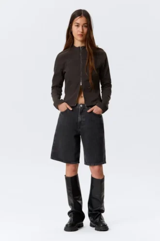 Monterey Low Rise Denim Shorts – Tuned Black