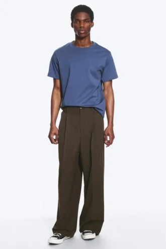 Nate Baggy Fit Plissee-Hose – Braun Nadelstreifen