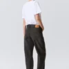Nebula Mid Rise Loose Barrel Unisex-Jeans – Chelsea Black – Schwarz Nebula Mid Rise Loose Barrel Unisex-Jeans – Chelsea Black – Schwarz