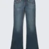 Niedrige Leibhöhe, verzierte Schlag-Jeans – Verziert Blau – Dunkelblau Niedrige Leibhöhe, verzierte Schlag-Jeans – Verziert Blau – Dunkelblau