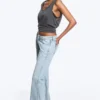 Nova Low Rise Slim Bootcut Jeans – Lip Blue – Hellblau