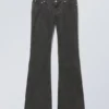 Nova Low Slim Bootcut Cordhose – Schwarz Dunkel Nova Low Slim Bootcut Cordhose – Schwarz Dunkel