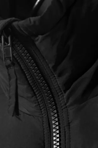 Nylon-Daunenjacke mit Kordelzug – Schwarz