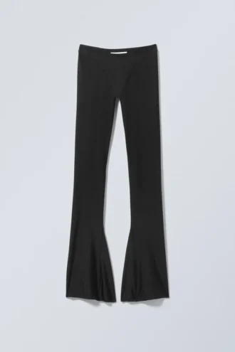Nylon-Leggings mit ausgestelltem, geschlitztem Saum – Schwarz